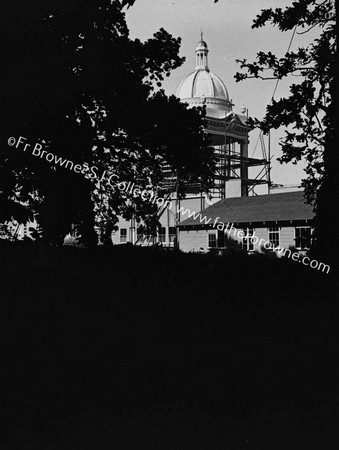 CONSTRUCTION OF CONGRESS ALTAR THROUGH TREES